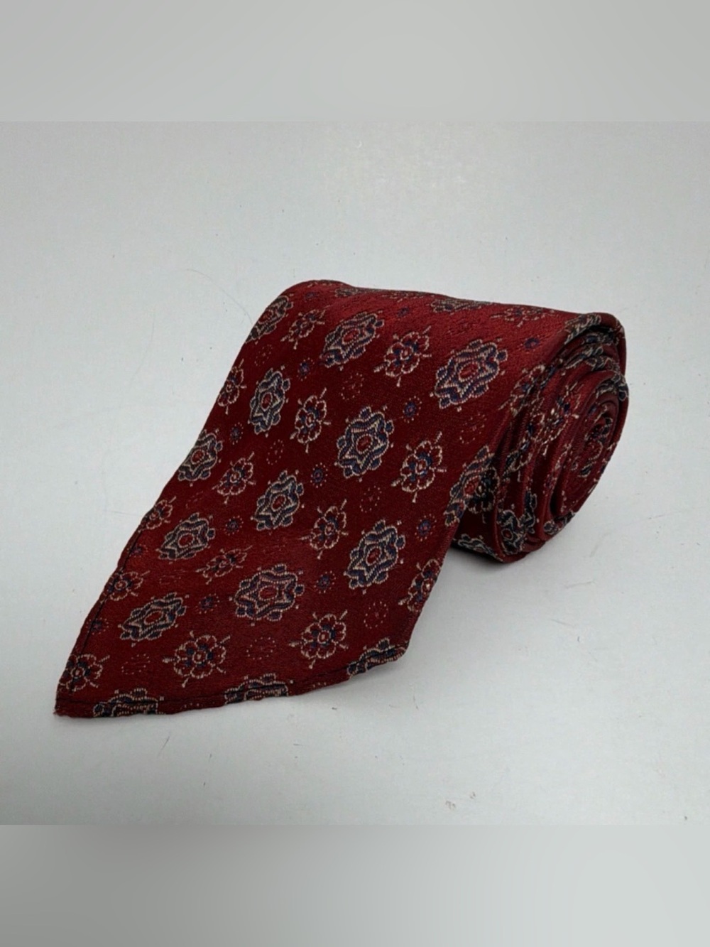 Classic Men's Burgundy Floral Medallion Tie